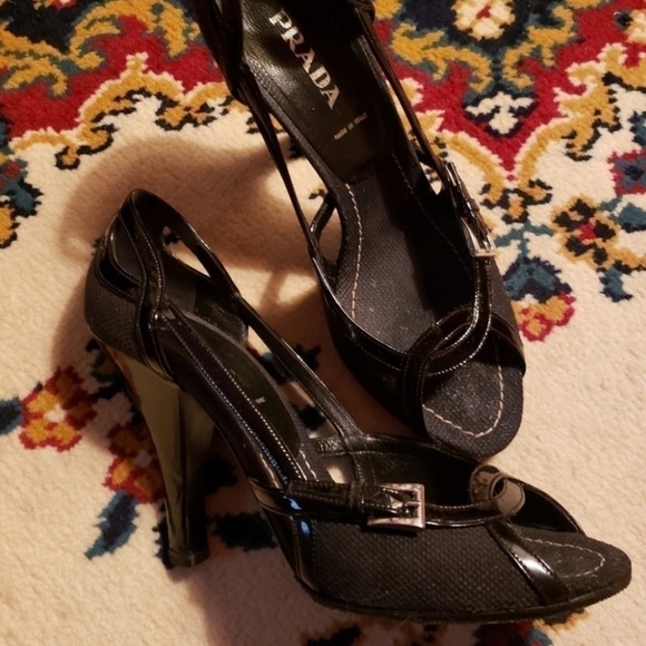 Prada OPEN TOE black heels. Size 40 - Picture 8 of 14